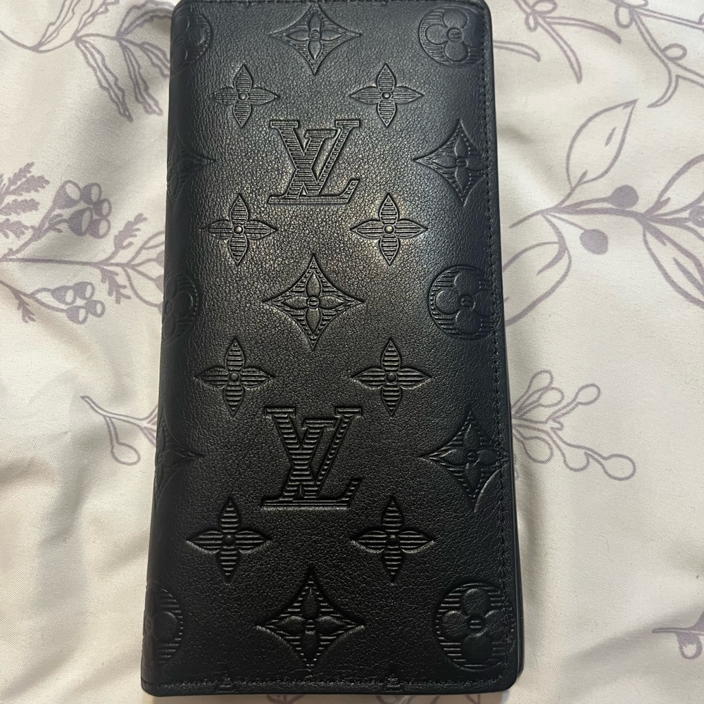 Authentic Louis Vuitton Brazza Wallet
